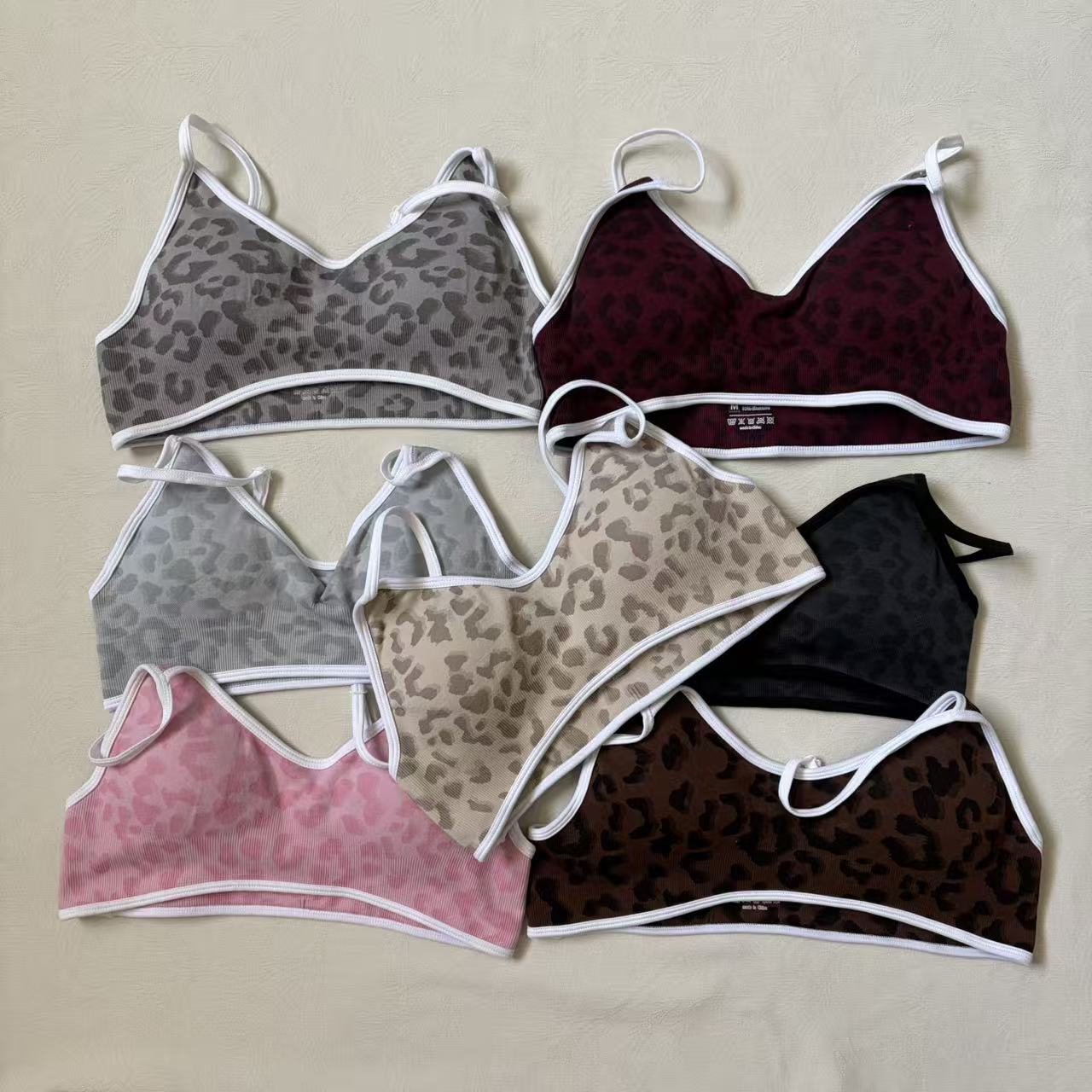 Reggiseno sportivo da donna LO - Yoga Fitness Logo Design recensione e prezzo