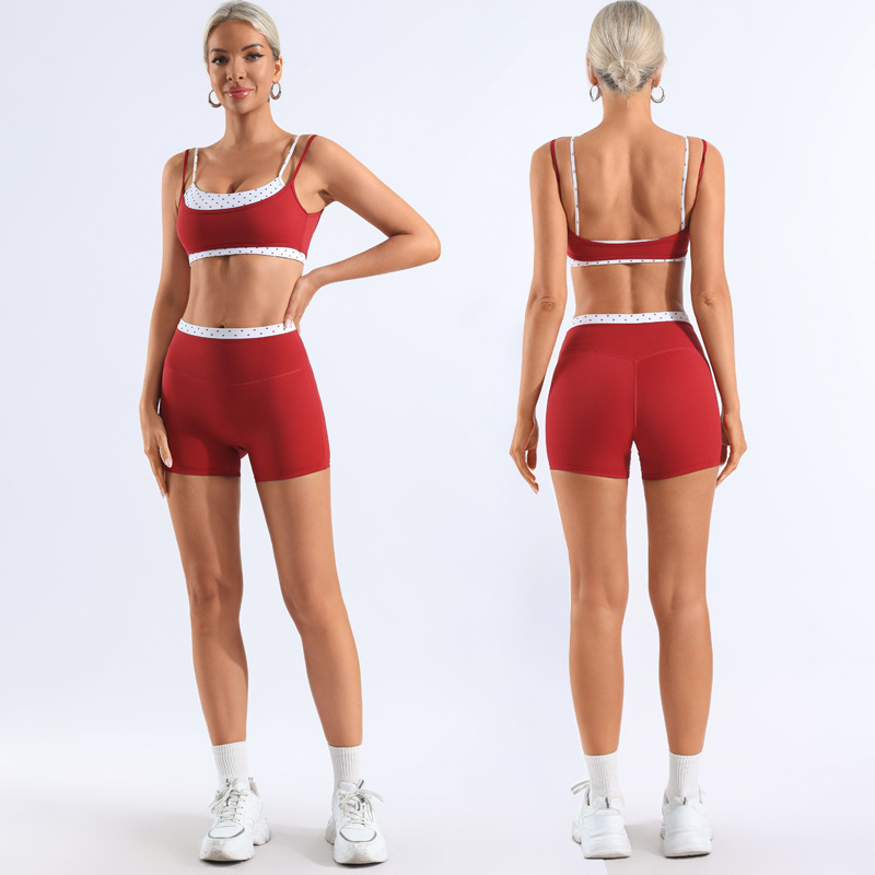 Completo Sportivo Due Pezzi a  - Yoga Blocks recensione e prezzo